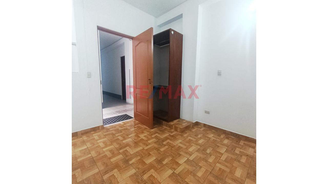 Alquiler De Monoambiente De 12 M² – Frente A Upc Chorrillos – Ideal Estudiantes