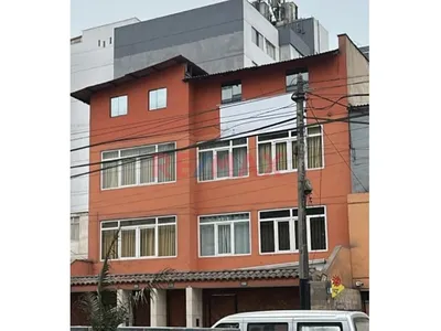 Vendo Inmueble En Avenida Principa De Miraflores, Incluye Casa, Departamento Duplex, Departamento, Minidepartamento Y Cochera Para 3 Autos, Todo A Precio Del Area De Terreno 399M2