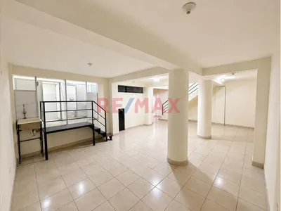🚨 ¡Alquila Tu Espacio Comercial En Una Zona Estratégica De Cusco! 🚨