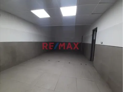 Local Comercial En Alquiler En Urb La Negrita - Puerta A La Calle