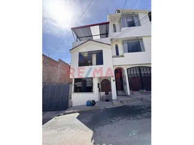 🏡✨ ¡Se Vende Hermosa Casa En Alto Selva Alegre! ✨🏡