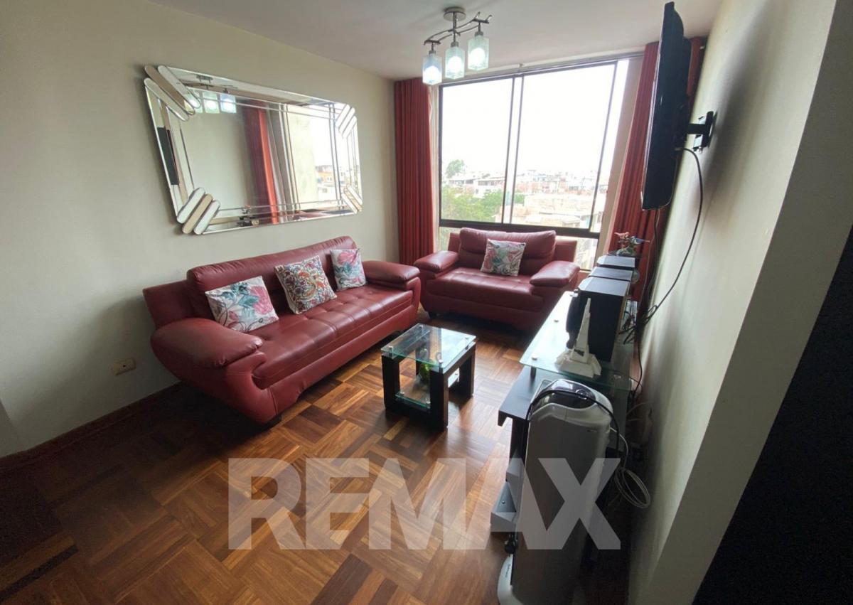 Venta de Departamento en Santiago de Surco - Lima 4 Dormitorios 