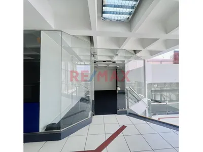 Entrega Inmediata! Local Comercial/Oficina - Centro Comercial Panorámico