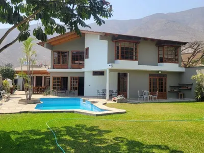 Venta de Casa en La Molina - Lima 5 Dormitorios