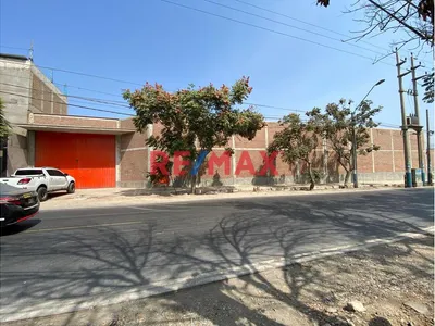 Alquiler  De Terreno En Av Circunvalacion Huachipa Lurigancho