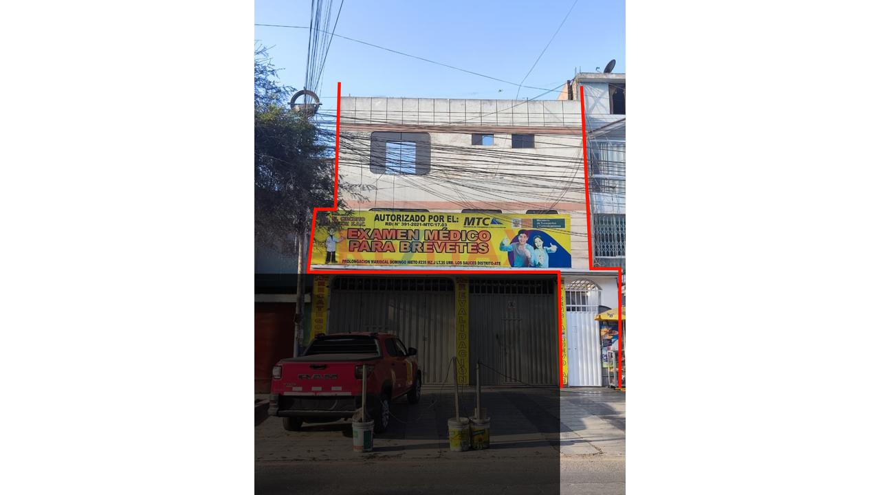 Venta De Inmueble 2Do Y 3Er Piso Más Azotea En Ate - Urbanización Los Sauces Vivienda Taller