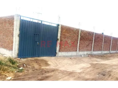 📍Venta De Terreno 🏡 | 654,3 M² | Urb. Predio La Chacrita – Santiago (Venta Baja)