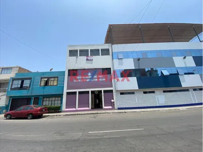 Vendo Casa ( Edificio ) De Tres Pisos Para Oficinas, Institutos, Centro Medico Etc Avenida Almirante Miguel Grau Bellavista Callao