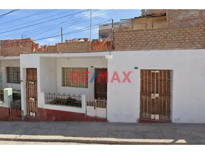 Se Vende Casa Como Terreno En Mollendo