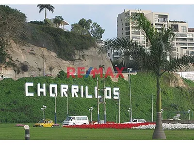 Se Vende Hermosa Casa - Urb. Sta. Leonor- Chorrillos