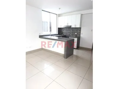 🏡 Alquiler En Sjl | 58.66 M² | 3 Habitaciones, 1 Baño, Cocina Abierta, Área Común Con Parrilla Y Tendal | 5.º Piso | A 4 Cuadras De La Estación Santa Rosa | S/ 1,000