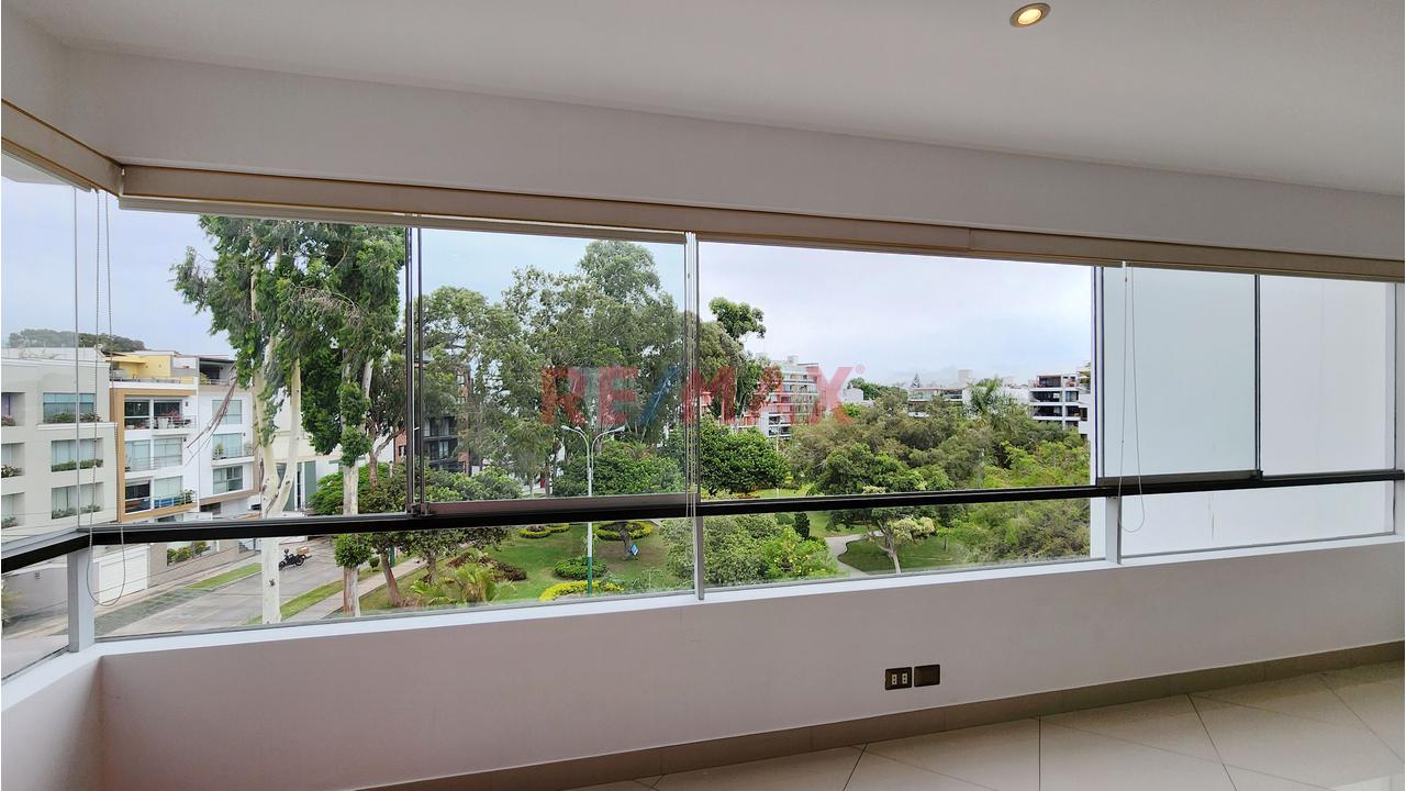 Bonito Departamento Dúplex Frente A Parque En Surco