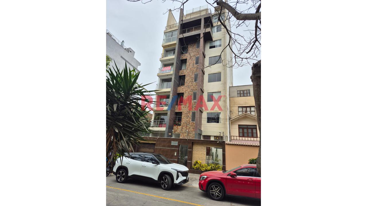 Se Vende Hermoso Departamento 116 M2 Surquillo