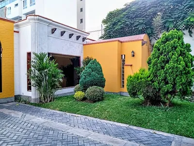 Venta de Casa en San Isidro - Lima 3 Dormitorios 