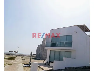 Casa De Playa En Alquiler - Condominio Hueso Los Reyes (Cerro Azul)