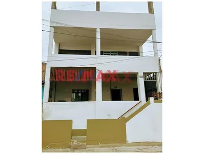 Vendo Casa De 03 Pisos En Balneario Playa  De  Puerto Chico Barranca