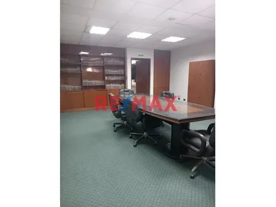 Alquiler Oficinas Administrativas Y/O Coworking En Santa Beatriz, Zona Segura -  Con Estacionamiento Incluido!!
