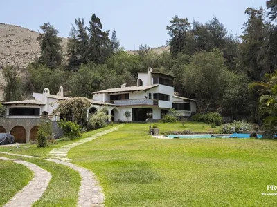 Venta de Terreno / Lote en La Molina - Lima