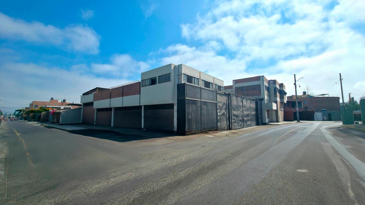 Venta de Local Comercial en Chorrillos - Lima 0 Dormitorio 