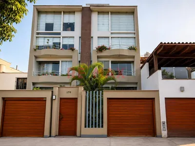 ✨ Alquiler Hermoso Departamento Remodelado En Primer Piso – Urb. Higuereta, Surco