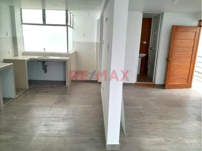 Venta De Departamento En Larry Jhonson 3Er Piso En Cajamarca