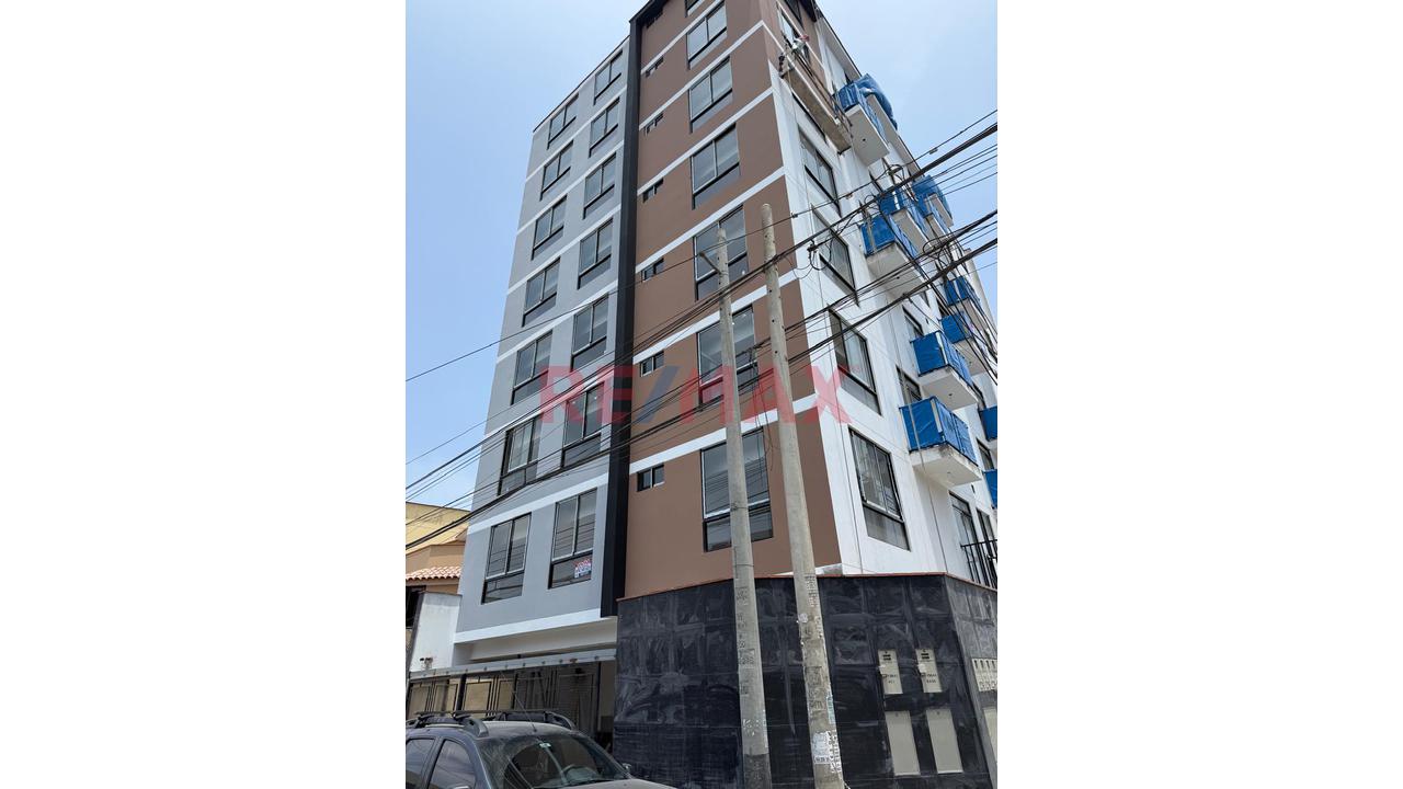 Venta De Departamento En San Juan De Miraflores De Estreno Primer Piso