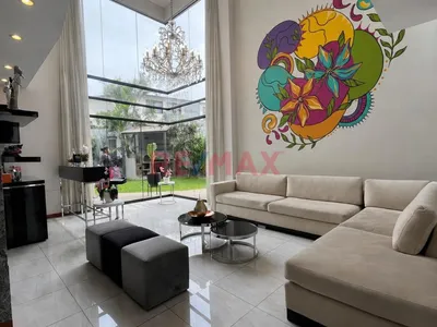 🏡 Venta De Casa Bifamiliar De 2 Pisos En La Molina