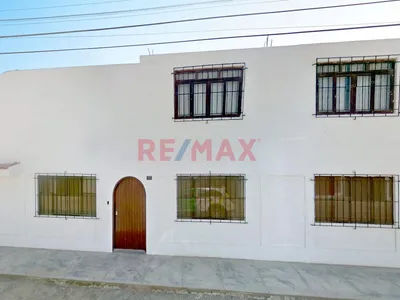 Venta Hermosa Casa De Playa,Punta Negra 270M2