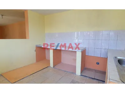 En Venta Casa En Hunter Cerca A La Capilla Maria De La Merced