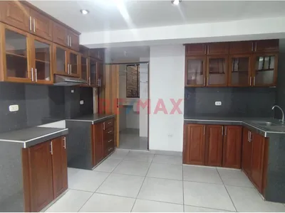 Alquiler De Departamento En 2Do Piso Cerca Al Mall Y Avenida Principal