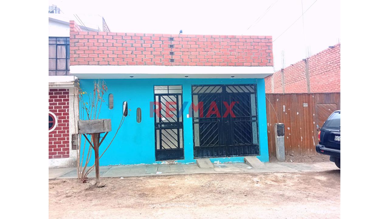 Se Vende Casa En El Distrito De Santa Rosa