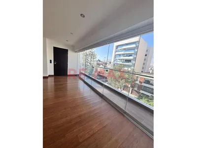 Venta De Exclusivo Departamento En Los Cerezos - Cayma