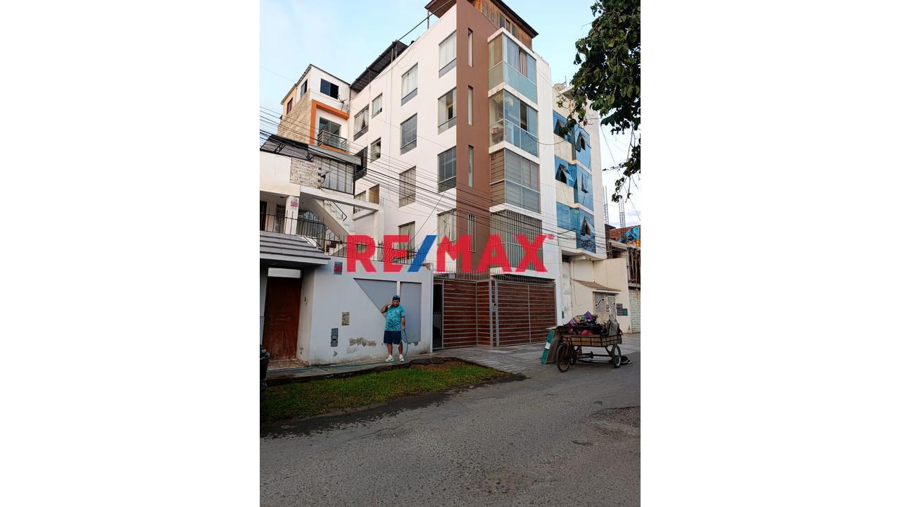 Departamento En Venta En 4To Piso Sin Ascensor + Estacionamiento En La Urb. Santa Maria V Etapa, Area 70.56M2,. Precio 89,000 Dolares