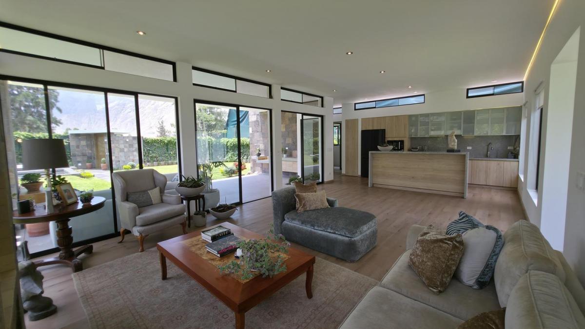 Venta de Casa en Cieneguilla - Lima 5 Dormitorios 