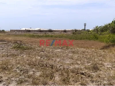 Se Vende Terreno De 4300 M2 A 3 Cuadras De La Plaza De Armas De Sunampe