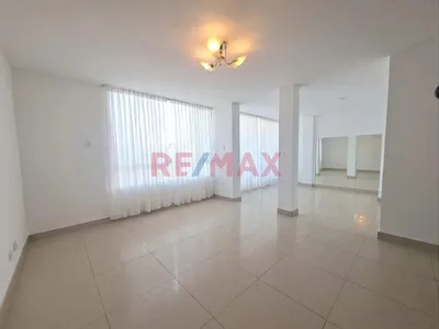 Alquilo Departamento En Los Cedros De Villa - Piso 2