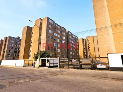 Se Vende Departamento En El Agustino En 5To Piso - Bajo De Precio