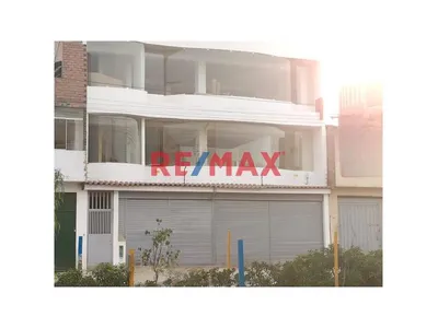 🏢 ¡Amplio Local Comercial De 216 M² En Av. Revolución-Villa El Salvador–2Do Piso - Ideal Para Oficinas Y Centros De Salud!