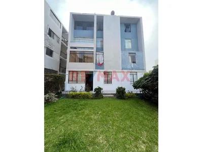 Amplio Departamento En Primer Piso Con Jardín Privado – Cercado D Elima