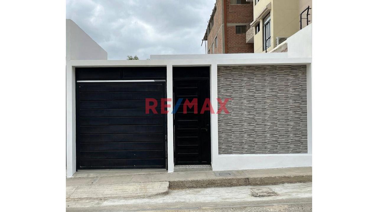 Casa En Aquiler En Urb Bancaria Ii Etapa