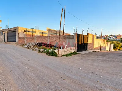 Terreno En Venta Con Doble Fachada — José Luis Bustamante Y Rivero