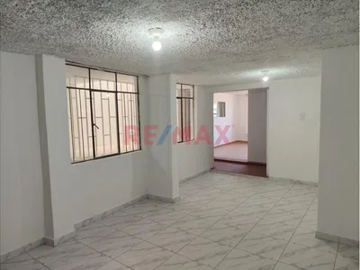 Se Alquila Oficina Comercial