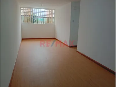 Departamento En Estreno De 3 Ambientes Piso 1 - Comas