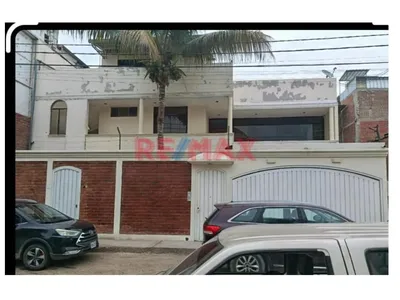 Vendo Lindo Y Amplio Departamento En 1Er Piso En Miraflores Country Club 1Era  Etapa