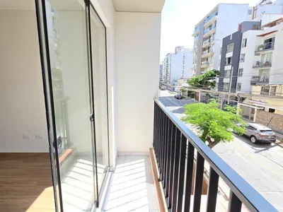 Venta de Departamento en Surquillo - Lima 3 Dormitorios