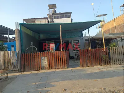 Venta De Casa En Urb La Planicie Ii Etapa I Mz A2 Lote 56 Frente Al Parque