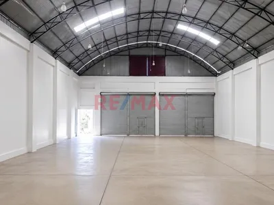 Local Comercial En Alquiler – Av. Centenario, Ucayali