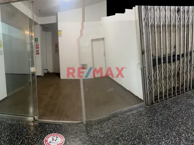 ¡Compra Tu Local Comercial En El Corazón Del Centro Financiero – Chinchón!