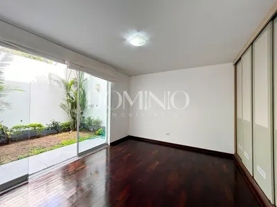 Venta de Departamento en Santiago de Surco - Lima 3 Dormitorios