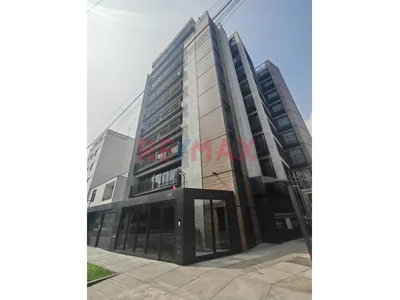 Departamento En Venta Frente A Parque